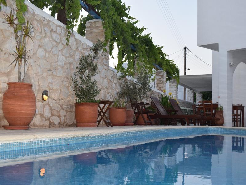 Aegeon Hotel 3*