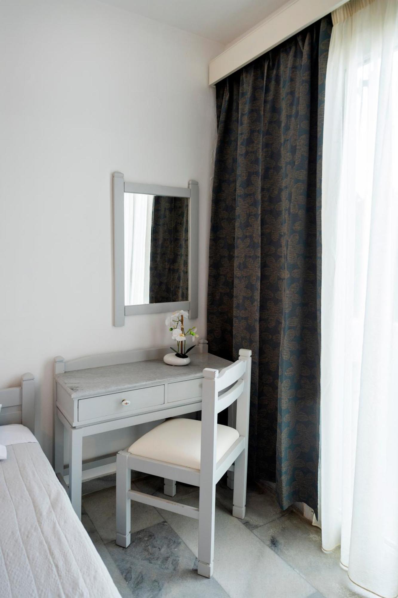 Hotel Aegeon Paro